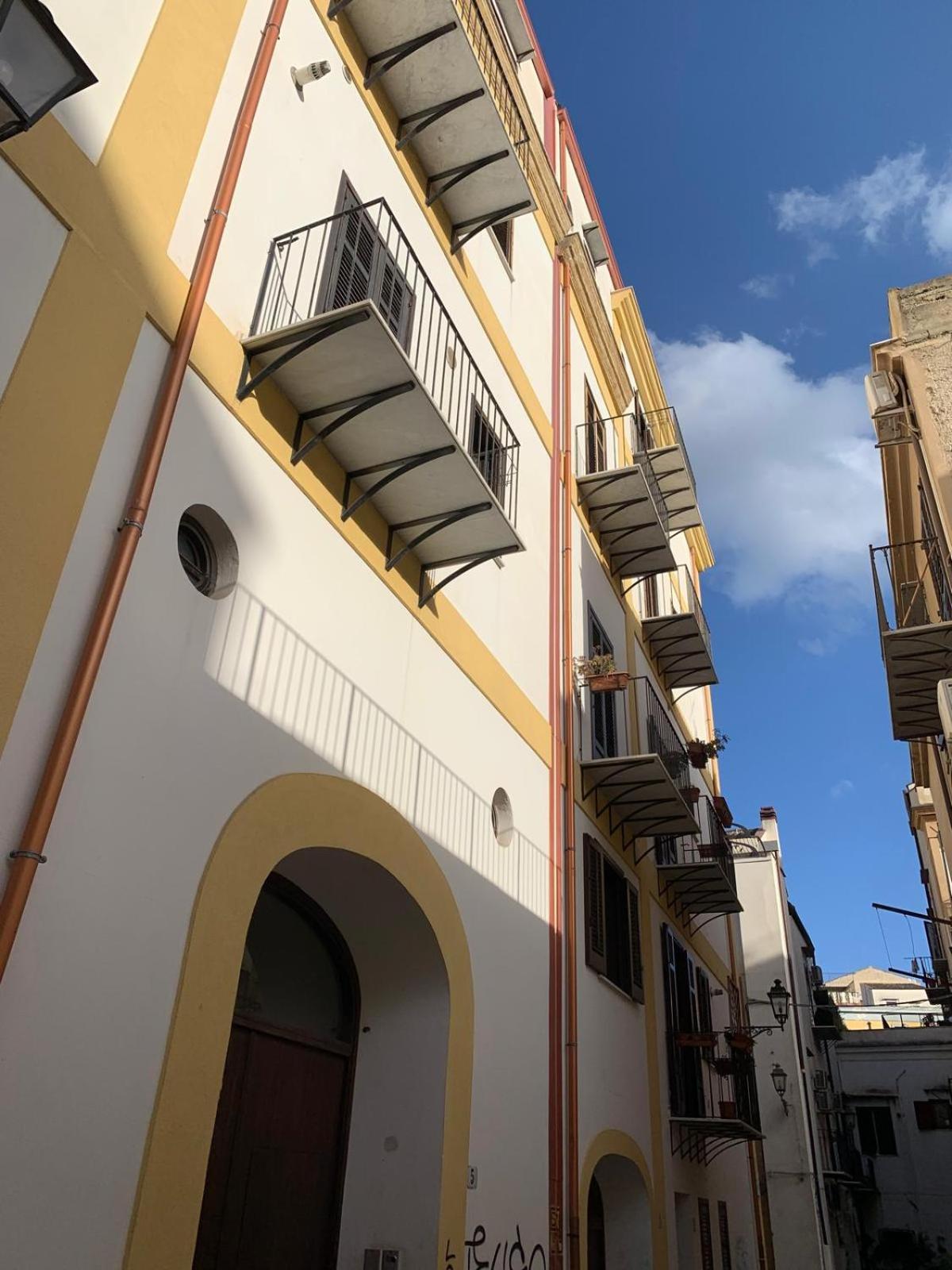 פלרמו Centrumassimo Apartment מראה חיצוני תמונה